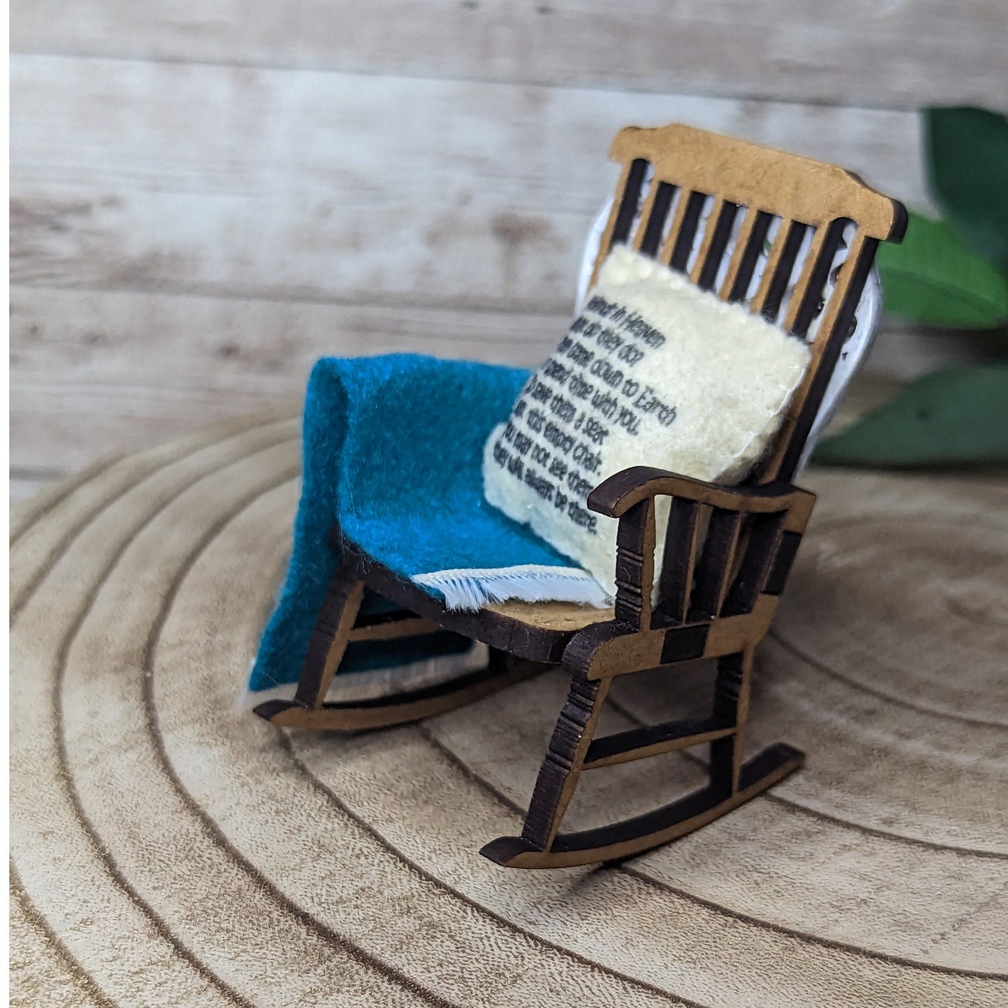 Sister in Heaven Rocking Chair Memorial Decoration, Sympathy Gift, Personalized Remembrance, Loss of Sister Gift